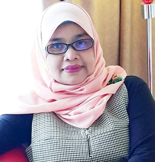 Dr. Hj. Misykat Malik, M.Si.